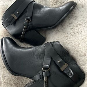 DONATED ❌Dolce Vita boots size US 8